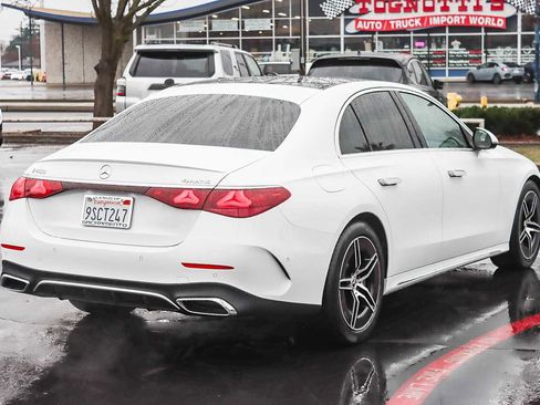 Used 2024 Mercedes-Benz E 450 4MATIC Sedan image 4