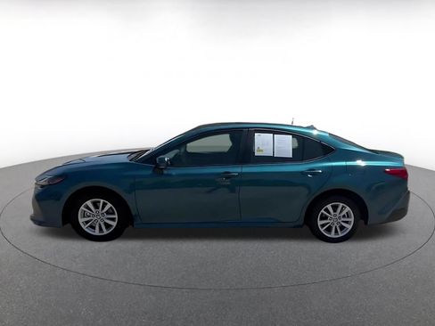 Used 2026 Toyota Camry LE FWD image 9