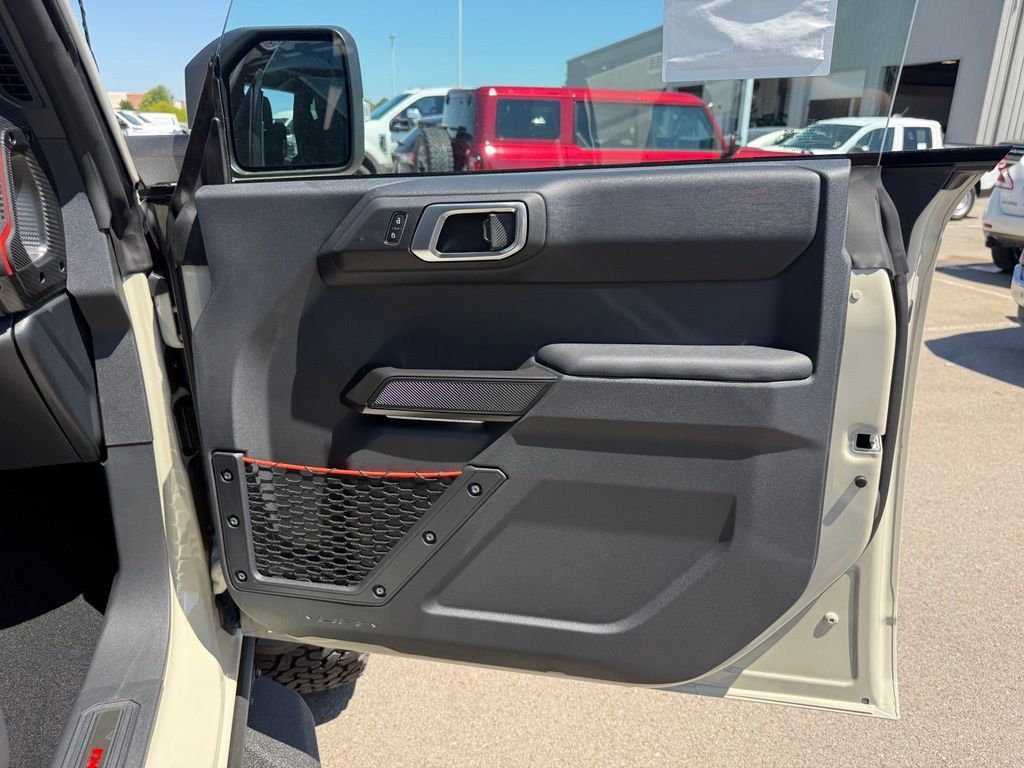 New 2026 Ford Bronco Raptor w/ Interior Carbon Fiber Pack AWD/4WD image 21