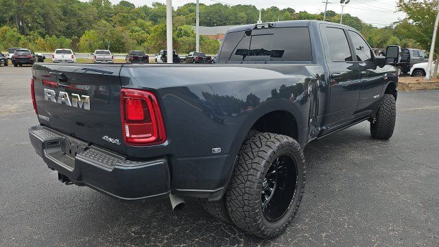 Used 2026 RAM 3500 Laramie AWD/4WD image 33