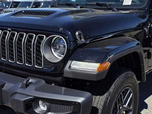 New 2026 Jeep Gladiator Sport image 8