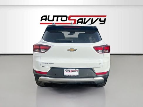 Used 2024 Chevrolet TrailBlazer LT w/ LT Cold Weather Package FWD image 6