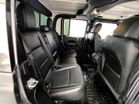 Used 2021 Jeep Gladiator Overland w/ Popular Equipment Package image 25