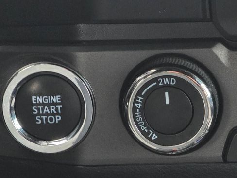 Used 2023 Toyota Tacoma TRD Off-Road image 14