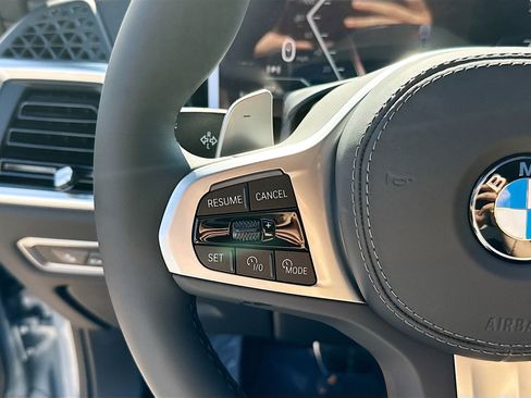 New 2026 BMW X7 xDrive40i w/ M Sport Package image 40