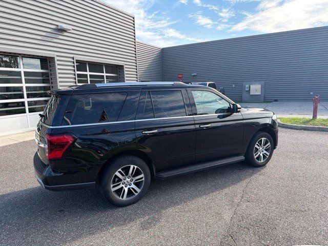 Used 2024 Ford Expedition Limited RWD image 4