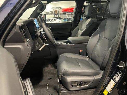 Used 2026 Lexus GX 550 image 9