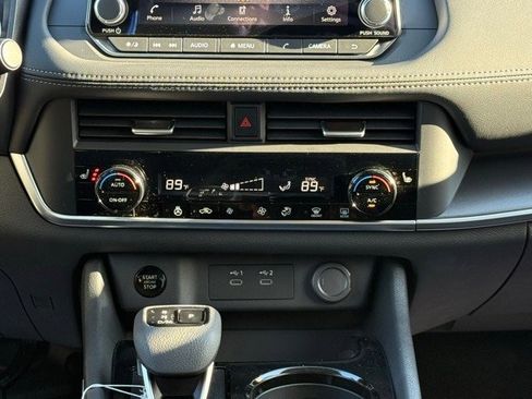 New 2026 Nissan Rogue SV w/ Cold Weather Package image 27