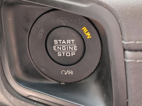 Used 2024 Jeep Wrangler Unlimited Sahara AWD/4WD image 23
