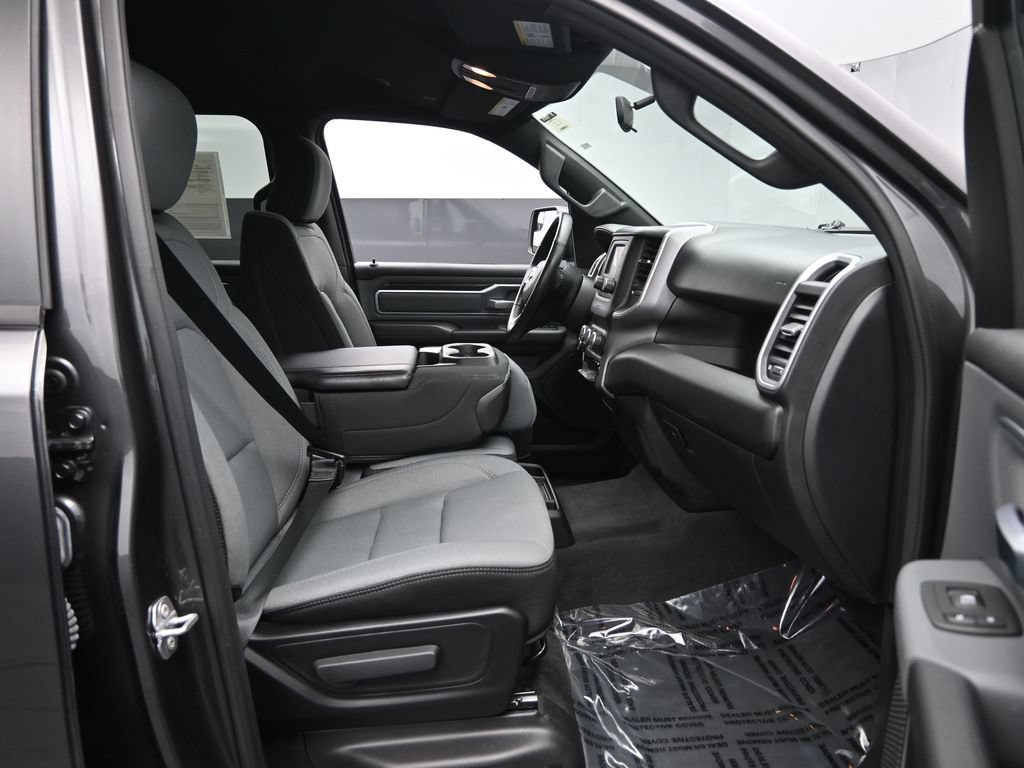 Used 2022 RAM 1500 Big Horn AWD/4WD image 34