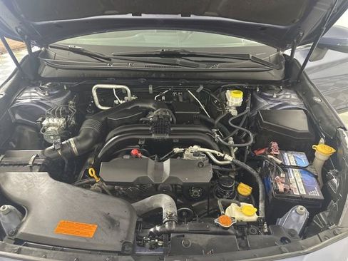 Used 2018 Subaru Outback 2.5i Limited AWD/4WD image 13