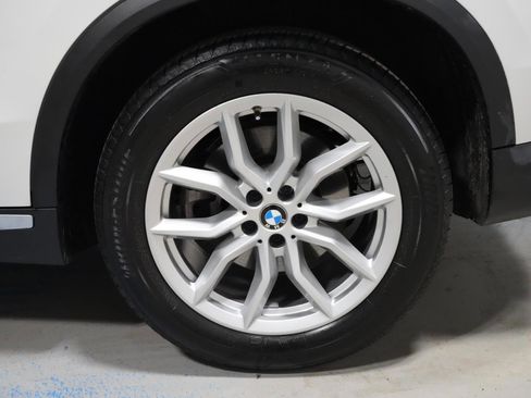 Used 2023 BMW X5 xDrive40i w/ Premium Package AWD/4WD image 35