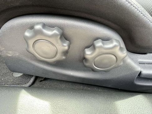 Used 2025 Nissan Z Sport w/ Floor Mat Package image 12