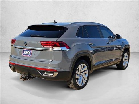 Used 2020 Volkswagen Atlas Cross Sport SE w/ Panoramic Sunroof Package FWD image 5