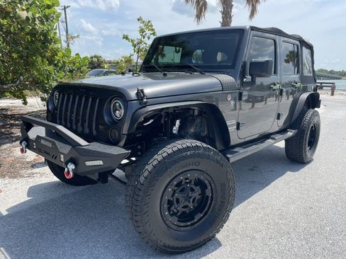 Used 2016 Jeep Wrangler Unlimited Sport w/ Quick Order Package 24S AWD/4WD image 1