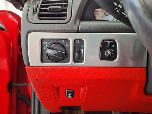 Used 2002 Ford Thunderbird RWD image 5