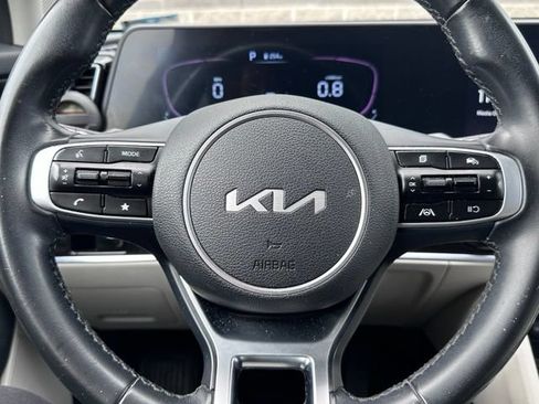 Used 2023 Kia Sportage EX FWD image 16