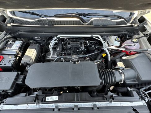 New 2026 GMC Canyon AT4 image 8