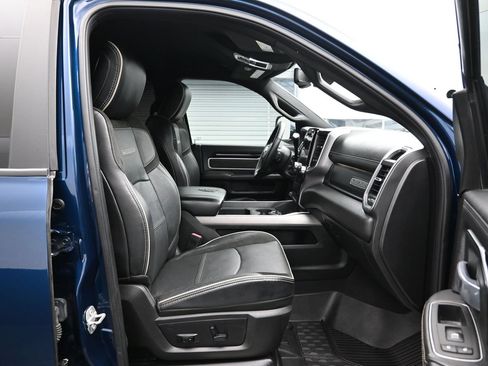 Used 2020 RAM 2500 Laramie AWD/4WD image 13