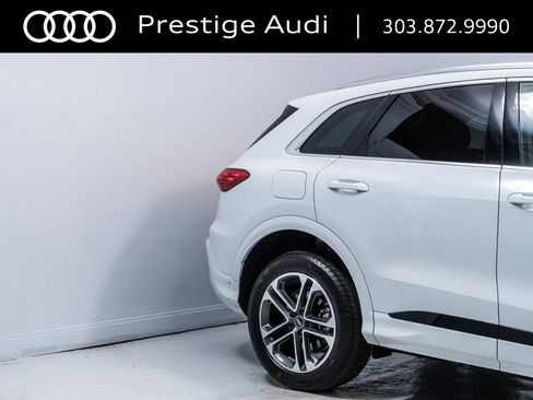 New 2025 Audi Q5 Premium image 11