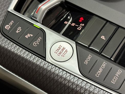 New 2026 BMW 430i Convertible w/ Parking Assistance Package image 27