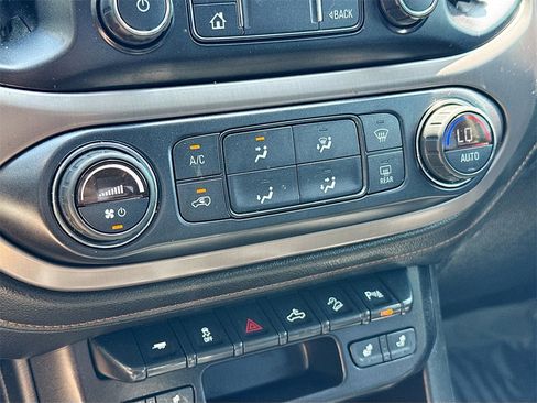 Used 2022 GMC Canyon AT4 w/ Trailering Package image 16