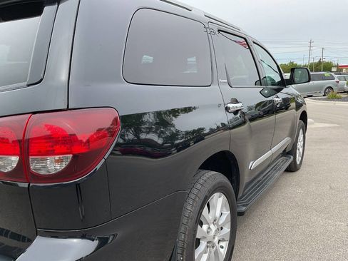 Used 2018 Toyota Sequoia Platinum AWD/4WD image 8