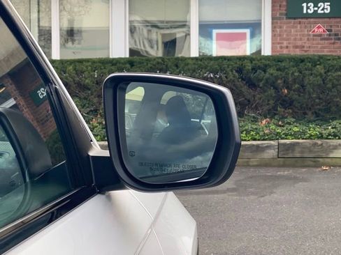 New 2025 Jeep Grand Cherokee Laredo w/ Luxury Tech Group I image 16