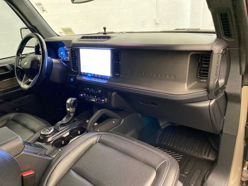 Used 2025 Ford Bronco Badlands AWD/4WD image 26