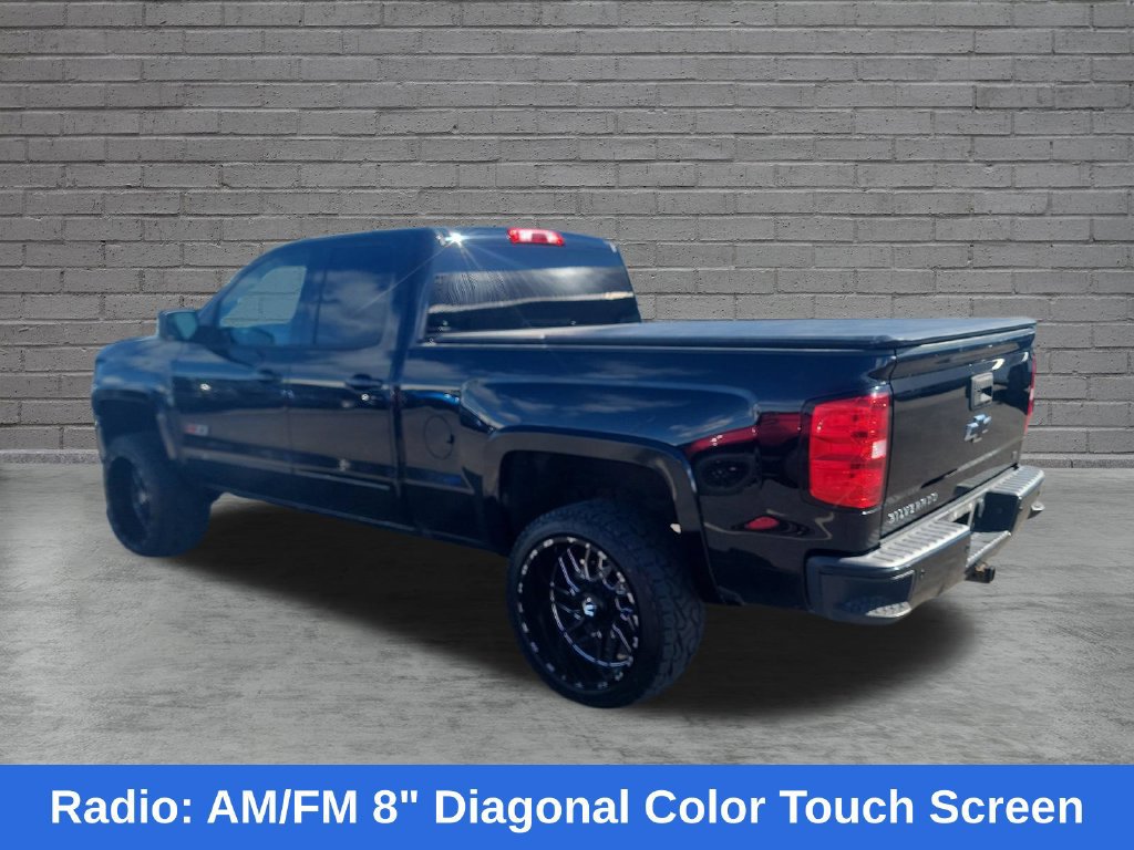 Used 2017 Chevrolet Silverado 1500 LT w/ Midnight Edition AWD/4WD image 6