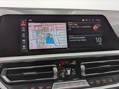 Used 2022 BMW 330i Sedan w/ M Sport Package RWD image 23