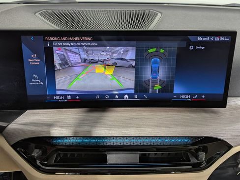 Used 2025 BMW 430i xDrive Coupe w/ Convenience Package image 23