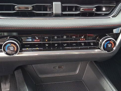 Used 2026 Chevrolet Equinox RS image 15