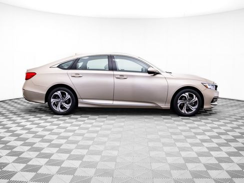 Used 2018 Honda Accord EX-L image 8
