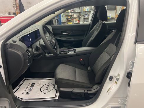 New 2026 Nissan Sentra SV w/ SV Convenience Package FWD image 21