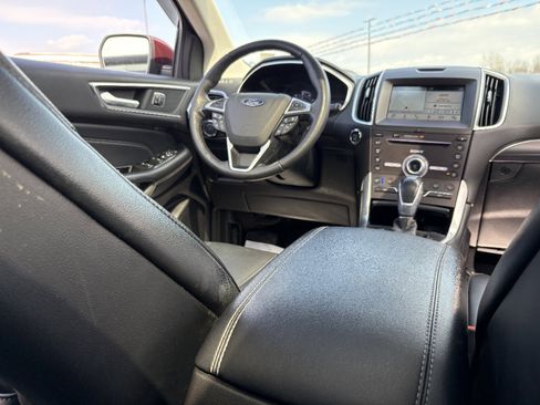 Used 2018 Ford Edge Titanium w/ Equipment Group 302A image 26