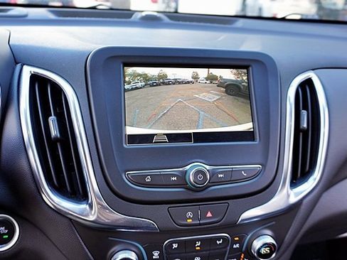 Used 2024 Chevrolet Equinox LT image 27