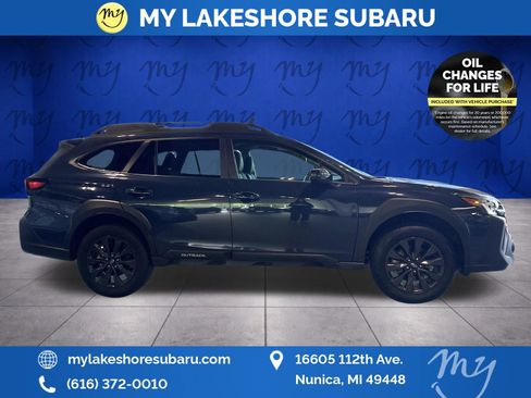 Certified 2025 Subaru Outback Onyx Edition AWD/4WD image 11