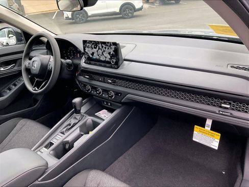 New 2025 Honda Accord SE image 10