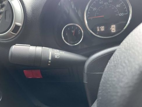 Used 2017 Jeep Wrangler Unlimited Rubicon AWD/4WD image 24