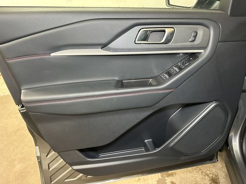 New 2026 Ford Explorer ST-Line w/ ST-Line Street Pack AWD/4WD image 20
