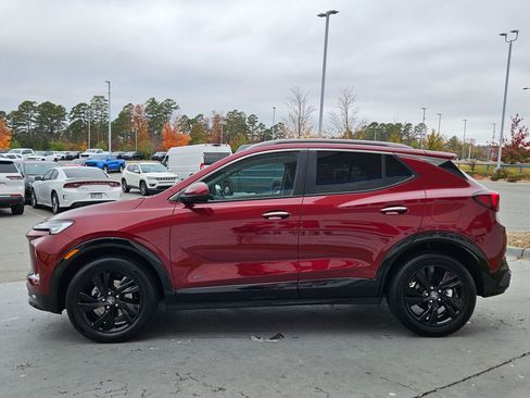 Used 2025 Buick Encore GX Sport Touring w/ Comfort Package image 4