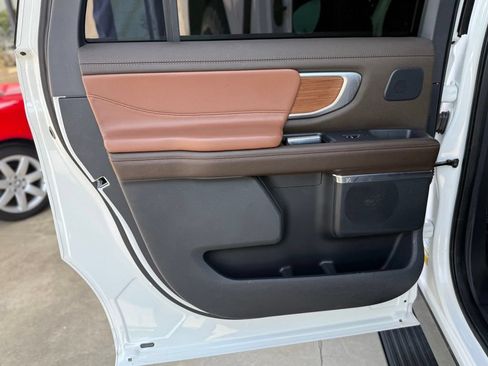 Used 2025 Ford Expedition Max King Ranch AWD/4WD image 35