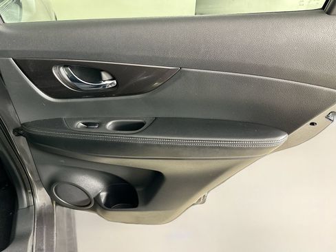 Used 2019 Nissan Rogue S w/ Special Edition Package AWD/4WD image 37