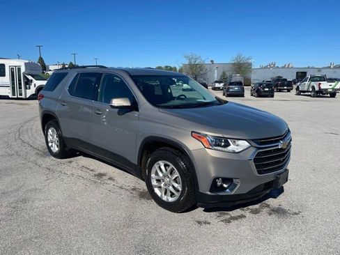 Used 2019 Chevrolet Traverse LT w/ LPO, Floor Liner Package AWD/4WD image 1