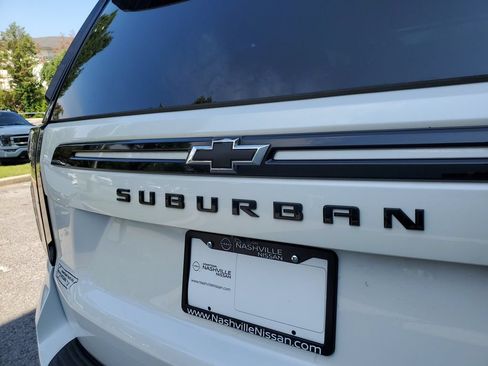 Used 2023 Chevrolet Suburban Z71 w/ Off-Road Capability Package AWD/4WD image 6