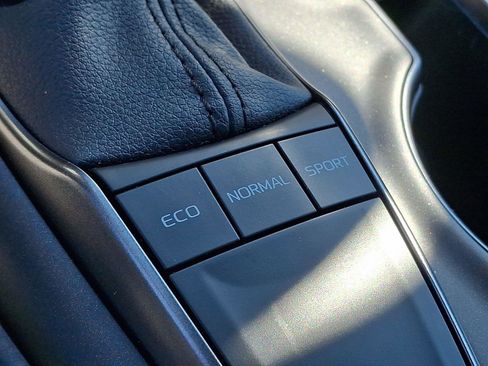 Used 2024 Toyota Camry SE FWD image 24
