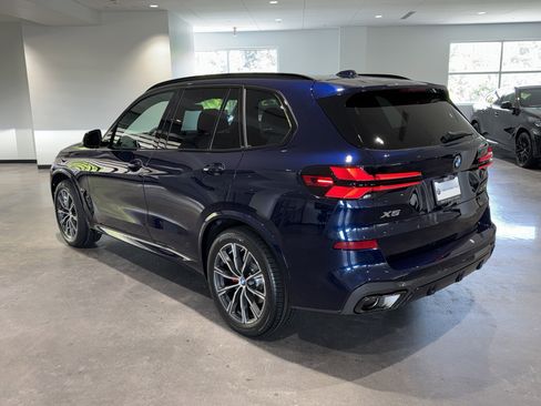 New 2026 BMW X5 xDrive40i w/ M Sport Package AWD/4WD image 5