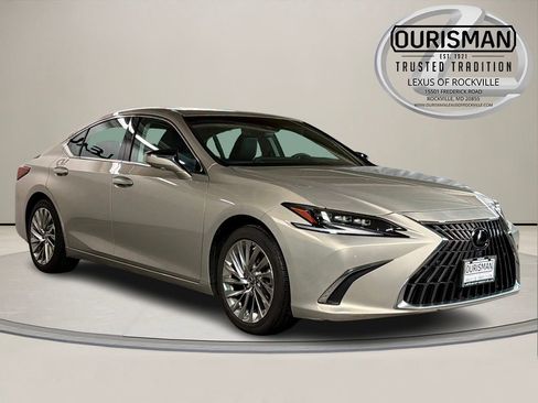 Used 2023 Lexus ES 300h Ultra Luxury w/ Accessory Package (Z2) image 1