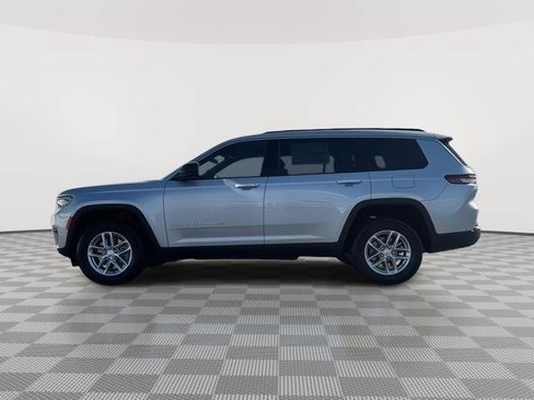 New 2025 Jeep Grand Cherokee L Laredo w/ Luxury Tech Group I AWD/4WD image 2